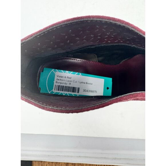 Brand New Violet & Red Women's 9 Burgundy Jackson Lazer Cut Booties Boots - Picture 8 of 11